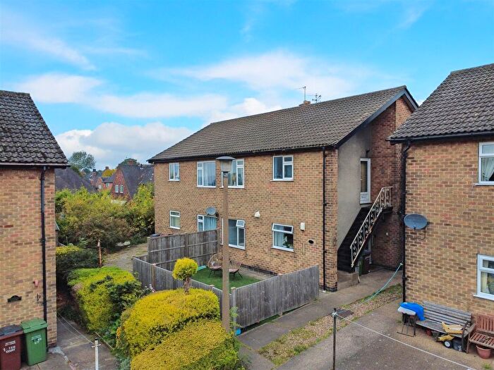 2 Bedroom Maisonette For Sale In Compton Road, Sherwood, Nottingham, NG5