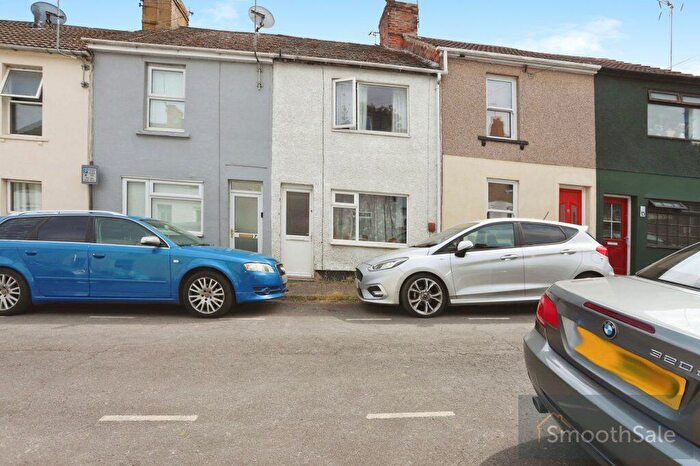 2 Bedroom Terraced House For Sale In King John Street, Swindon, SN1