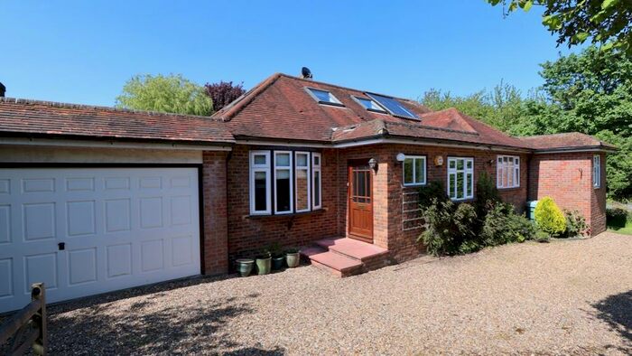 4 Bedroom Chalet For Sale In Wood Lane, South Heath, HP16