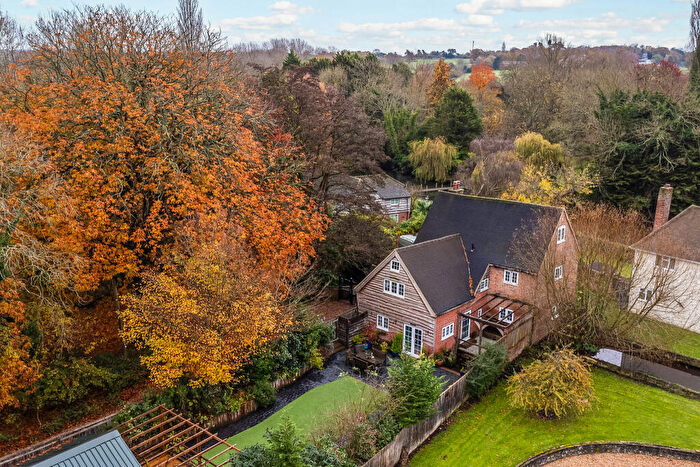 4 Bedroom House For Sale In Mill Lane, Reading, RG7