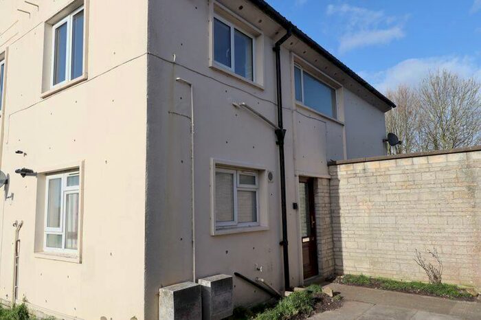 2 Bedroom Apartment To Rent In Northload Bridge, Glastonbury, BA6
