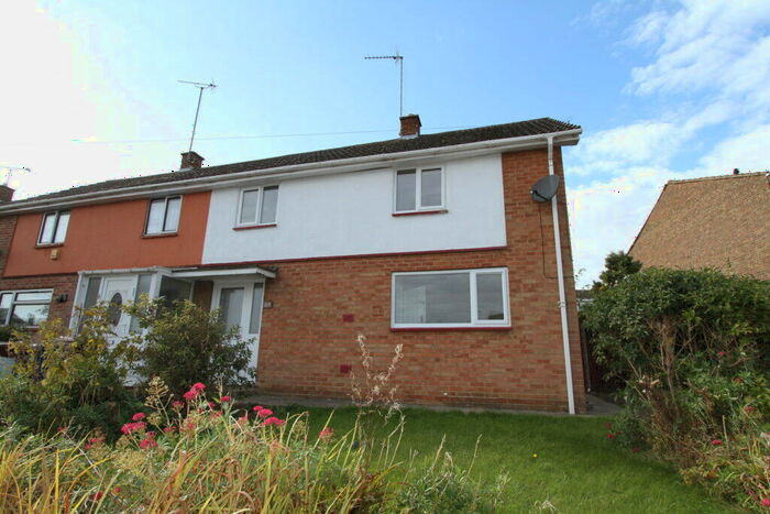3 Bedroom End Of Terrace House To Rent In Bretch Hill, Banbury, OX16