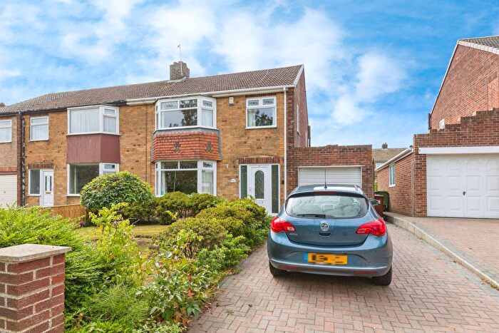 3 Bedroom Semi-Detached House For Sale In King Oswy Drive, Hartlepool, TS24
