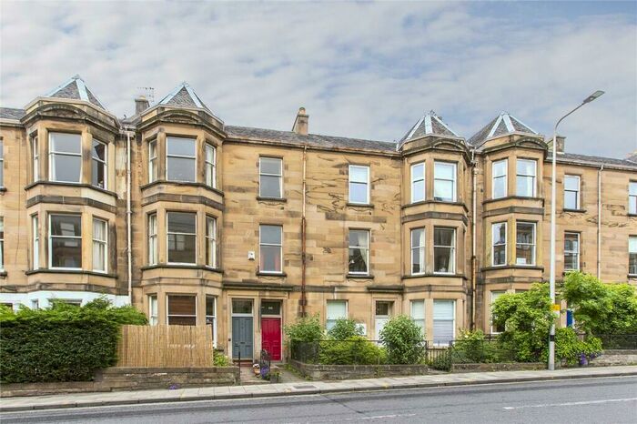 3 Bedroom Flat To Rent In Comiston Road, Edinburgh, EH10