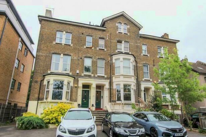 1 Bedroom Apartment To Rent In Sydenham Road, Croydon, CR0
