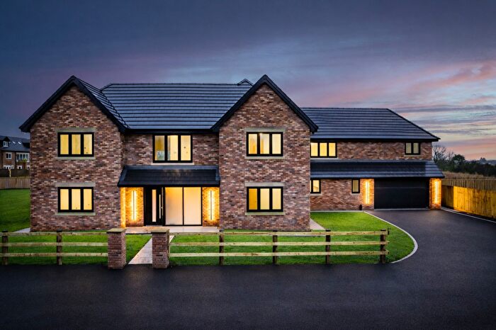 4 Bedroom Detached House For Sale In Elmbank Drive, Hall Lane, PR4