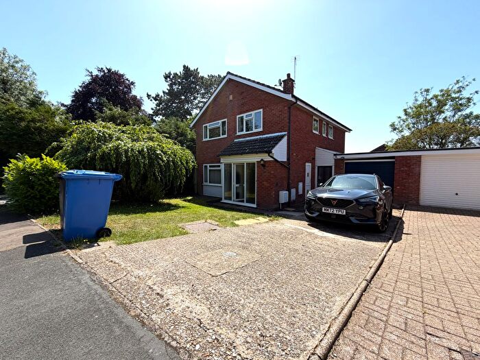 4 Bedroom Detached House To Rent In Clovelly Drive, Norwich, NR6