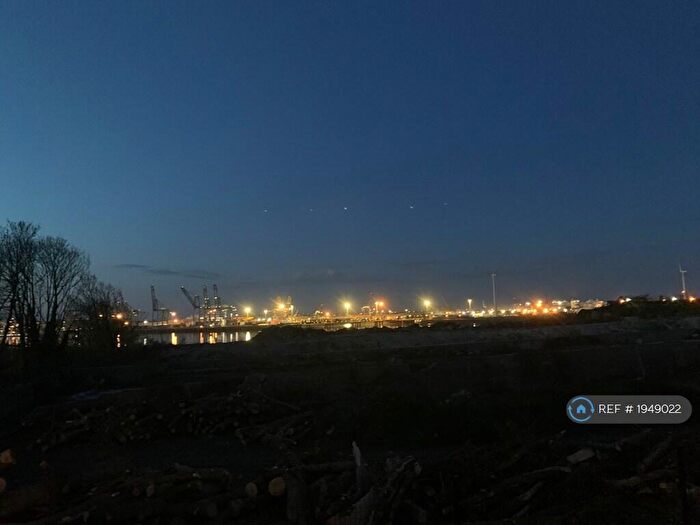 1 Bedroom Flat To Rent In Harbour View, Northfleet, DA11