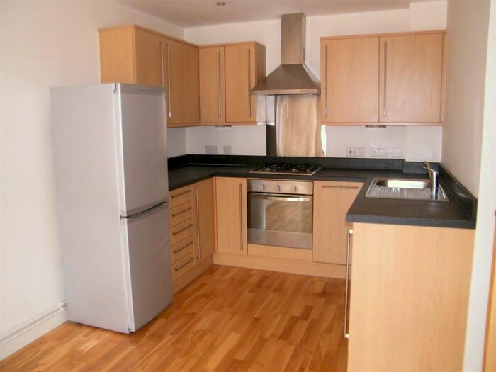 1 Bedroom Flat To Rent In Derry Avenue, South Ockendon, RM15