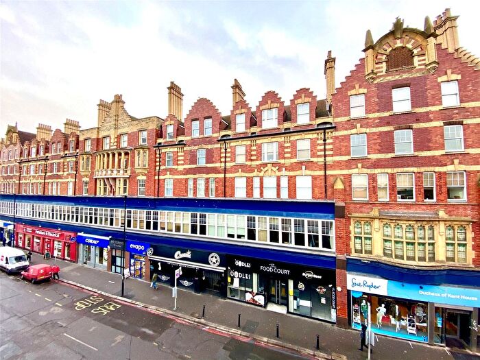 2 Bedroom Flat To Rent In Oxford Road, Reading, Berkshire, RG1