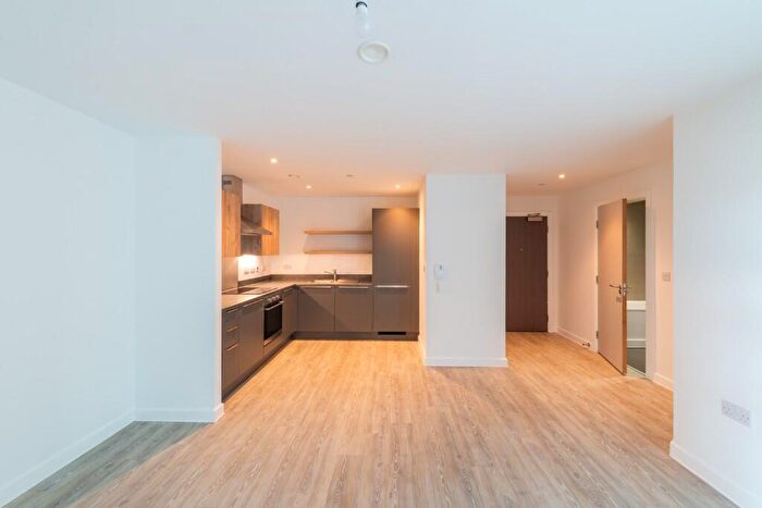 1 Bedroom Apartment To Rent In Vox, M15