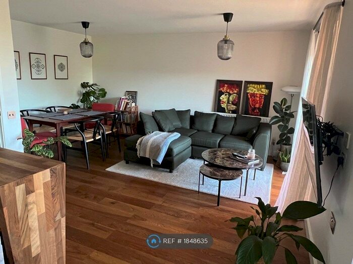 2 Bedroom Flat To Rent In Nursery Lane, London, E2