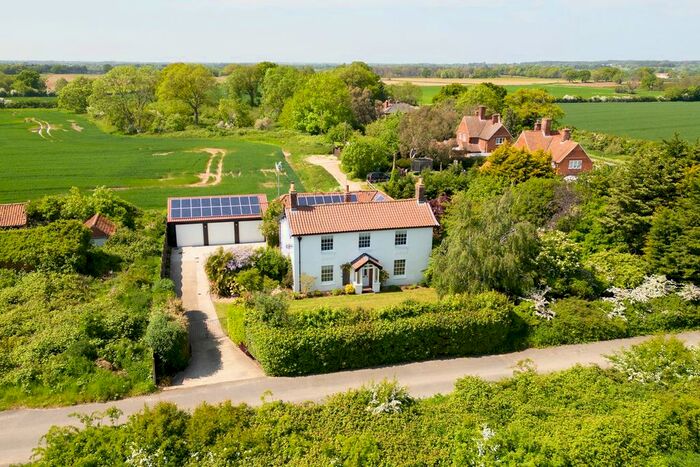 4 Bedroom Detached House For Sale In Great Ryburgh Road, Stibbard, NR21