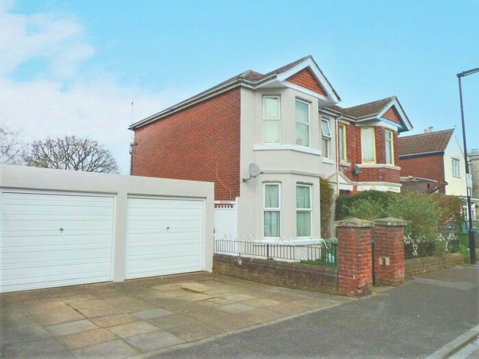 1 Bedroom House To Rent In Vespasian Road, Bitterne Park, Southampton, Hampshire, SO18