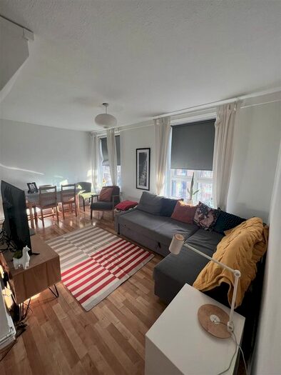 1 Bedroom Flat To Rent In Upper Clapton Road, , Weald Square, London, Greater London, London, E5