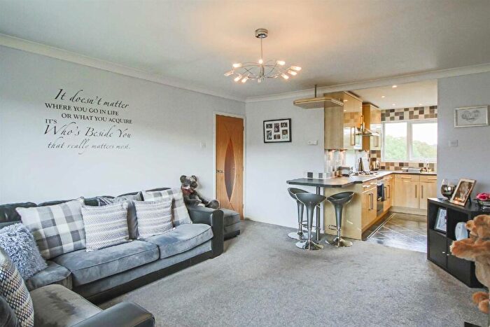 2 Bedroom Flat For Sale In Clifton House Road, Swinton, Manchester, M27