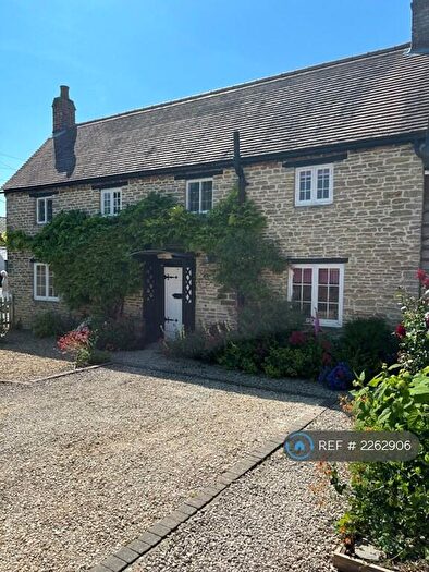 2 Bedroom Semi-Detached House To Rent In Abingdon Court Lane, Cricklade, SN6