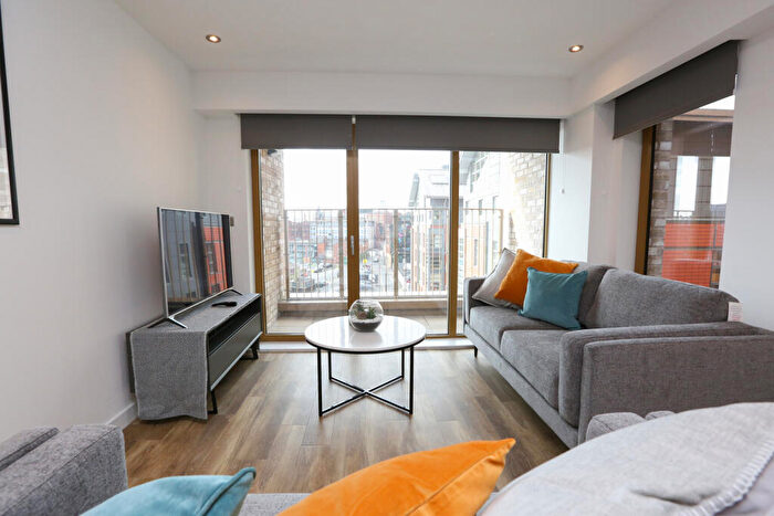 2 Bedroom Apartment To Rent In The Astley Manchester, M1