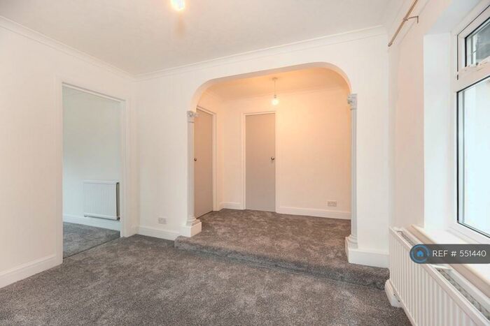 2 Bedroom Flat To Rent In Brockley Road, London, SE4