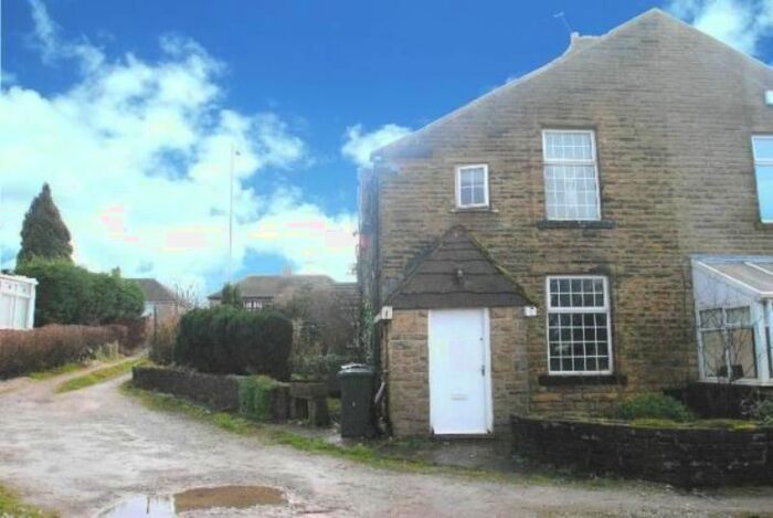 2 Bedroom Cottage To Rent In Pleasant Place, Allerton, Bradford, West Yorkshire BD15