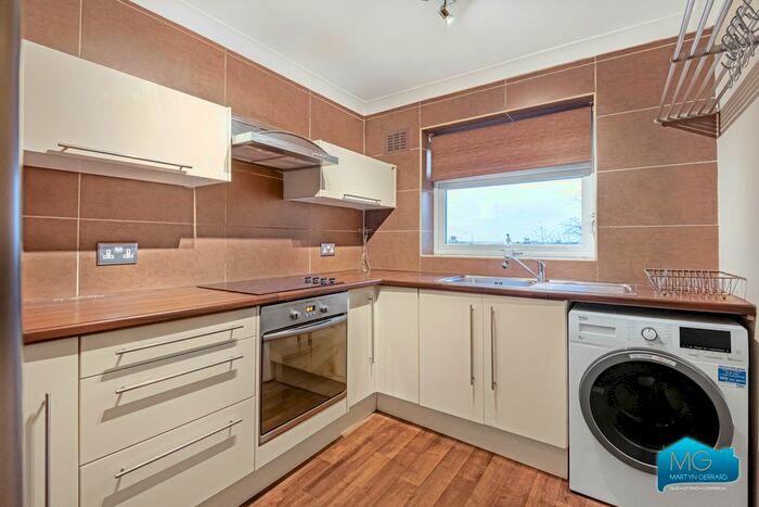 1 Bedroom Flat To Rent In Waverley Road, Crouch End, London, N8