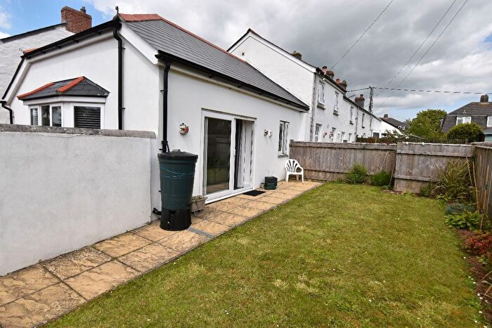 1 Bedroom Bungalow To Rent In Meneage Road, Helston, TR13