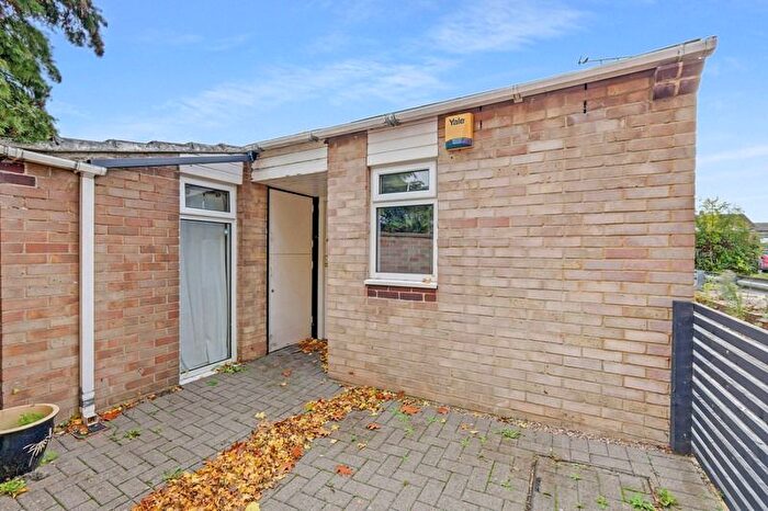 2 Bedroom End Of Terrace House For Sale In Winifred Road, Basildon, Essex, SS13