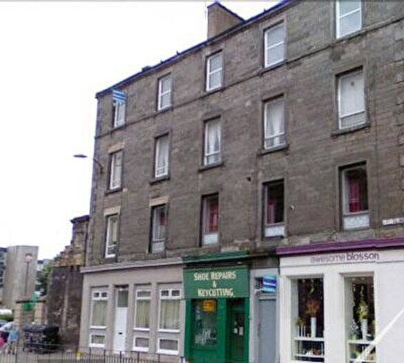 3 Bedroom Flat To Rent In () Easter Road, Leith, Edinburgh, EH6