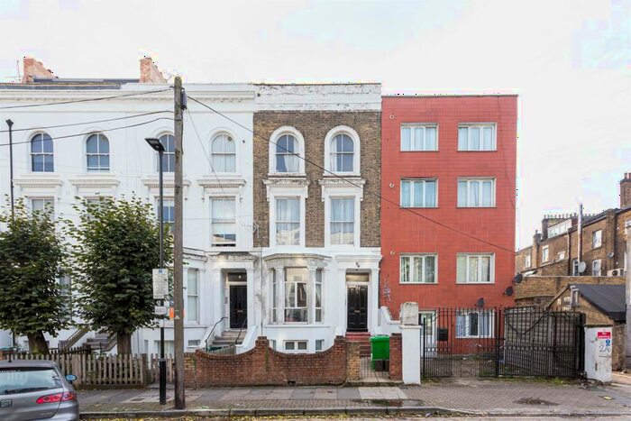 1 Bedroom Flat To Rent In Yonge Park, N4