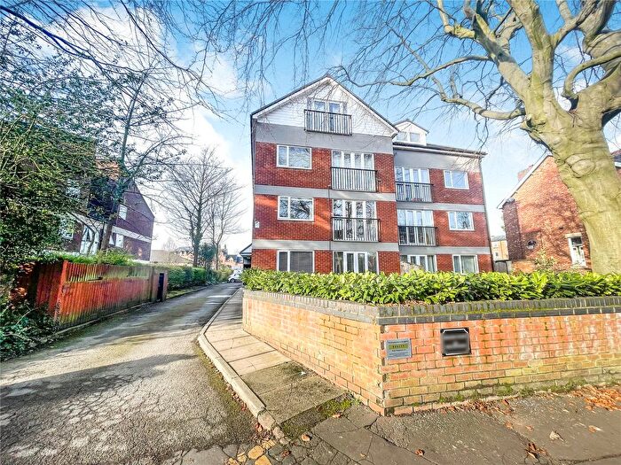 1 Bedroom Flat To Rent In Heaton Road, Manchester, M20