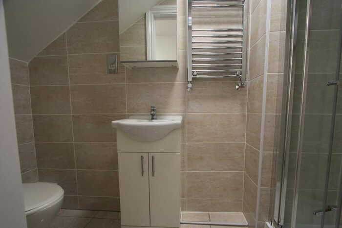 Studio To Rent In Walworth Road, London, SE17