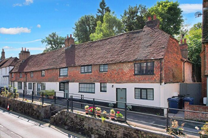 4 Bedroom Terraced House To Rent In Lower Street, Haslemere, Surrey, GU27