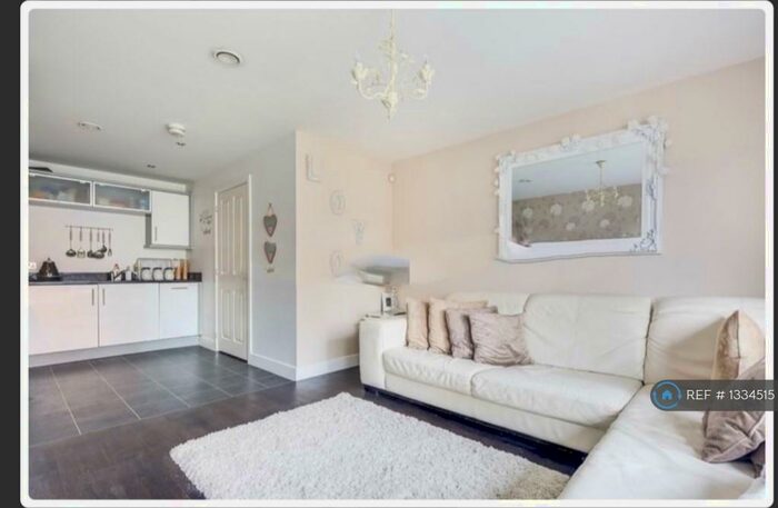 1 Bedroom Flat To Rent In Gabrielle House, Ilford, IG2