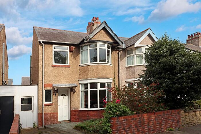 3 Bedroom Semi Detached House For Sale In Hazeldene, Whitley Bay, NE25