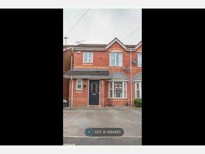 3 Bedroom End Of Terrace House To Rent In Latham Avenue, Newton-Le-Willows, WA12