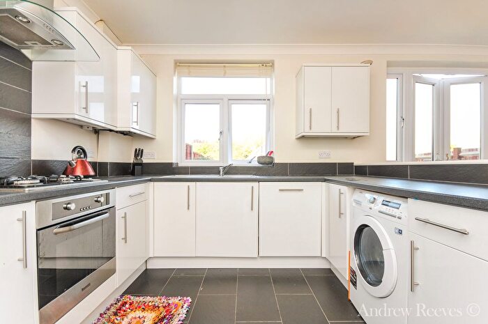 3 Bedroom Property To Rent In Southlands Avenue, Orpington, BR6