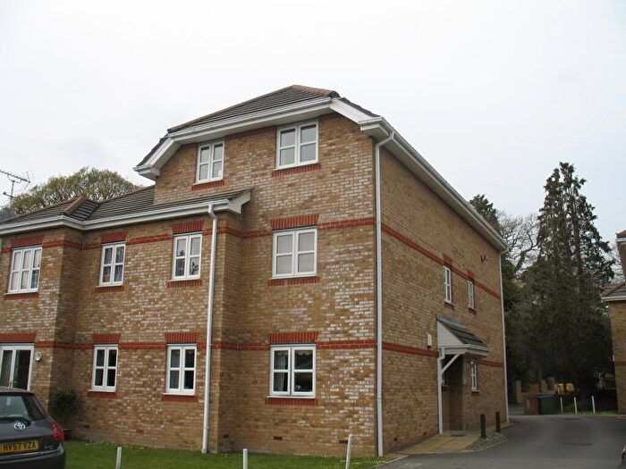 2 Bedroom Flat To Rent In Marshall Place, Winchester Road, SO16
