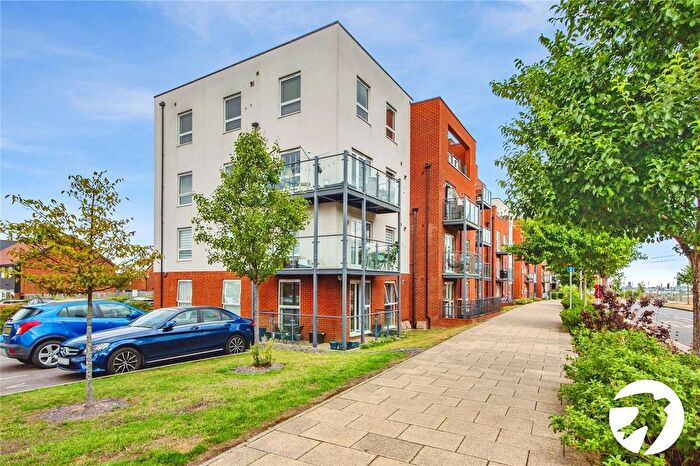 2 Bedroom Flat To Rent In Lett Lane, Castle Hill, Ebbsfleet Valley, Swanscombe, DA10