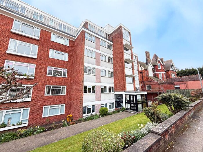 1 Bedroom Flat For Sale In Selwyn Road, Eastbourne, BN21