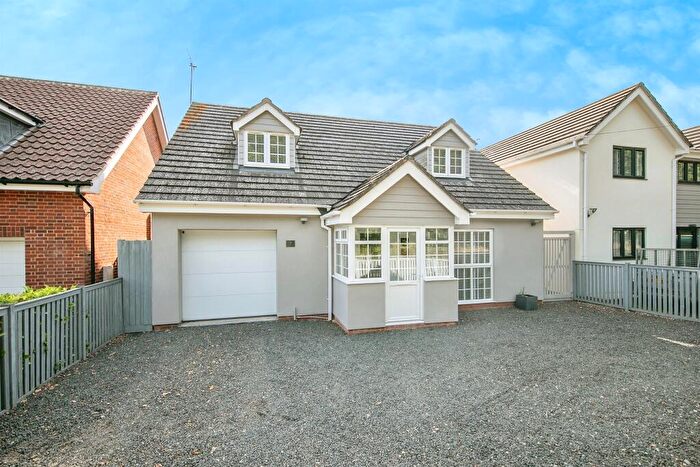 4 Bedroom Detached House For Sale In Linksfield, Rushmere St. Andrew, Ipswich, IP5