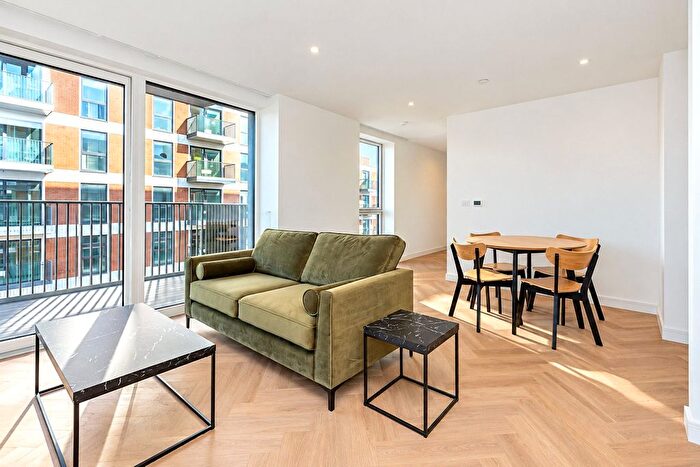 1 Bedroom Flat To Rent In Henshaw Parade, The Hyde, London, NW9