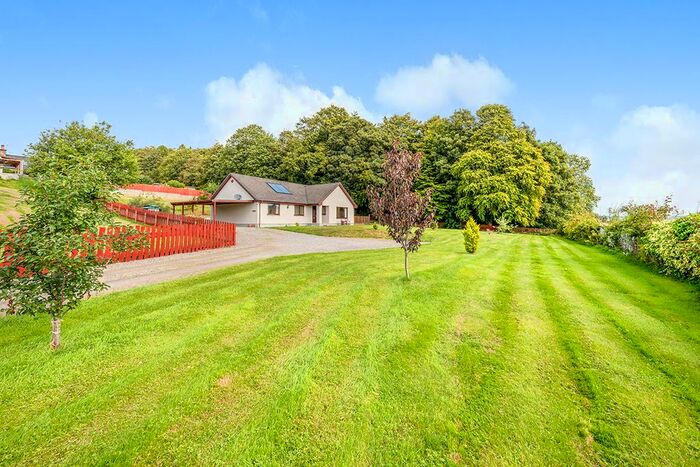 3 Bedroom Bungalow For Sale In Munlochy, Highland, IV8