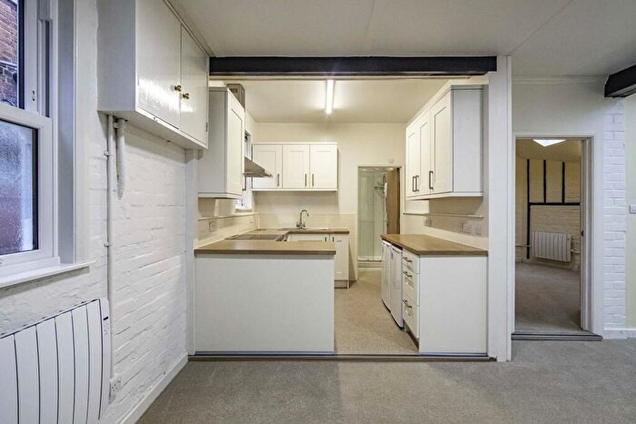 1 Bedroom Apartment To Rent In A High Street, Goring On Thames, RG8