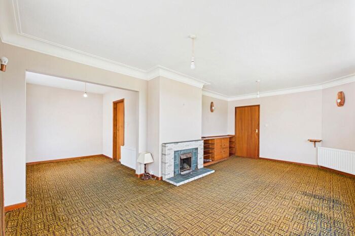 3 Bedroom Bungalow For Sale In Gilgarran Park, Gilgarran, CA14