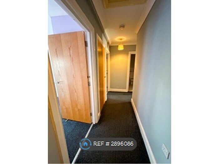 2 Bedroom Flat To Rent In The Larches, St Leonards-On-Sea, TN37