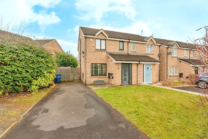 3 Bedroom Semi-Detached House For Sale In Greenbrook Road, Burnley, Lancashire, BB12