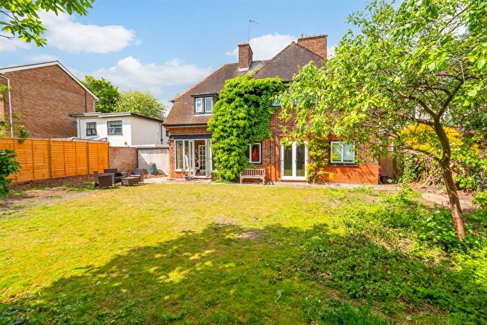 4 Bedroom Detached House To Rent In Mulgrave Road, Sutton, SM2
