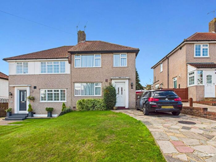 3 Bedroom Semi-Detached House For Sale In Aldrich Crescent, New Addington, Croydon, CR0