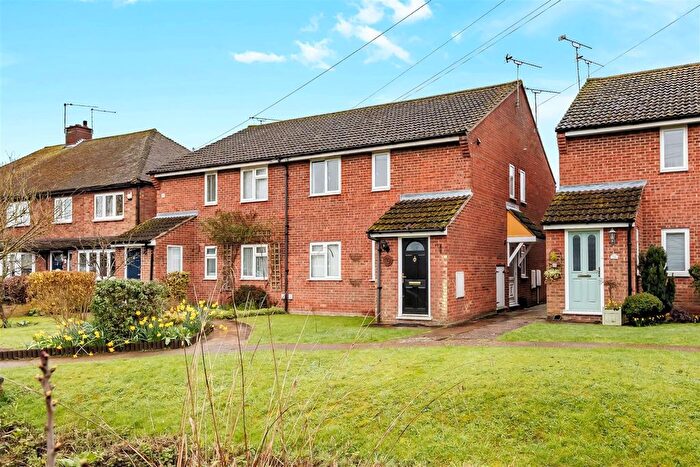 2 Bedroom Maisonette For Sale In Weald Hall Lane, Thornwood., CM16
