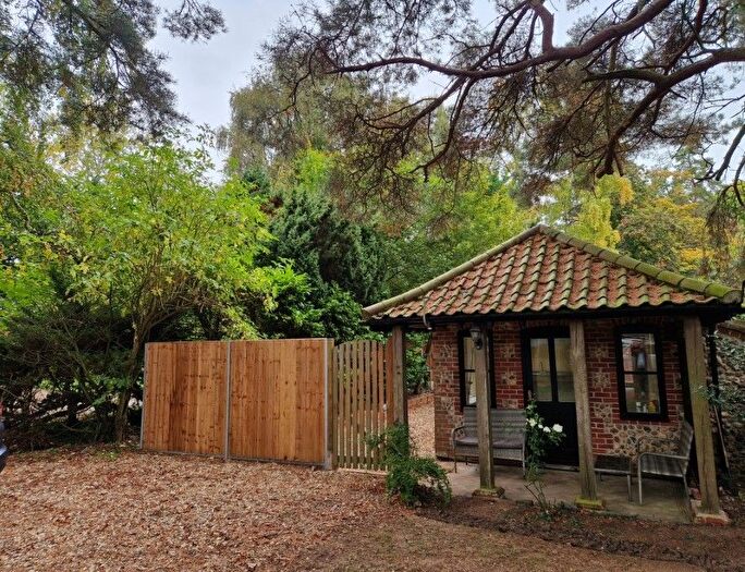 1 Bedroom Cottage For Sale In Willow Cottage, Felbrigg Lodge, School Road, Aylmerton, Norwich, Norfolk, NR11